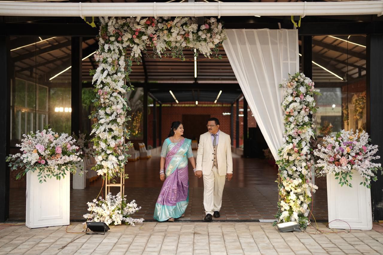 Anniversary Couple at ARC Pyramid