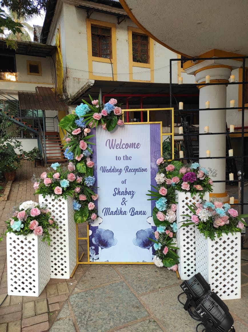 Lucky Flower Decorator
