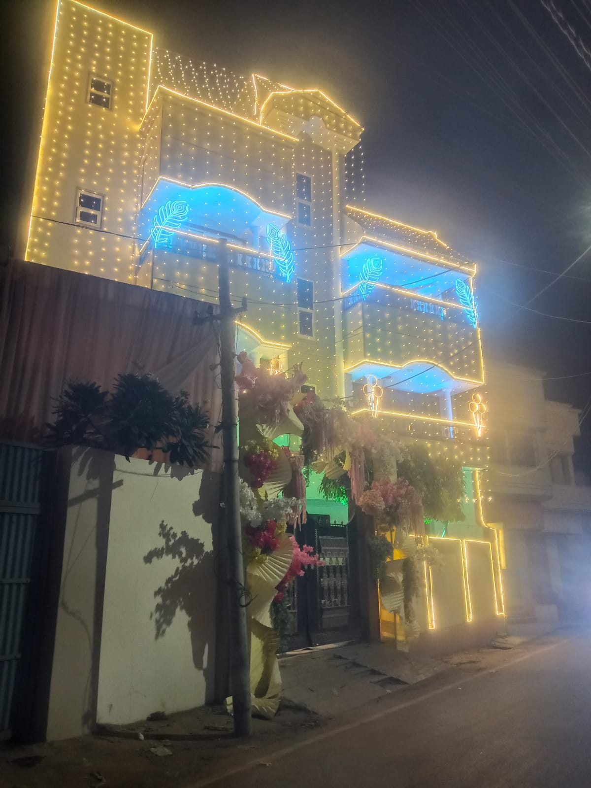 Maa Samleshwri Tent